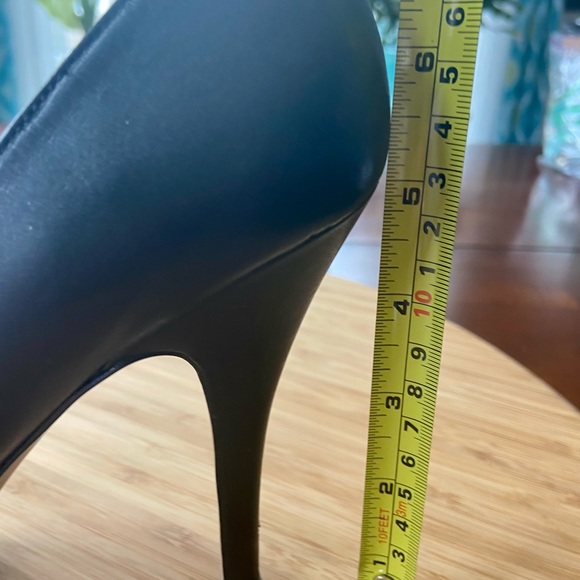 Black Leather Enzo Angiolini Platform Heels-8M - Picture 8 of 13